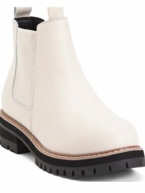 AquaDiva “Savannah" (or Chelsi) Waterproof off white ankle boot au 41 USA 9.5-10